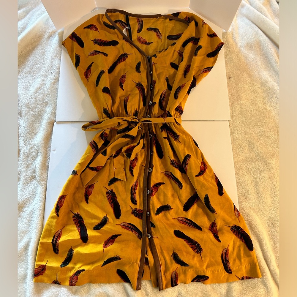 Kenzie dress with feathers. Size S